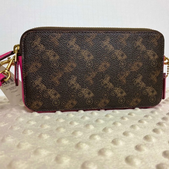 Coach - Picture 7 of 14